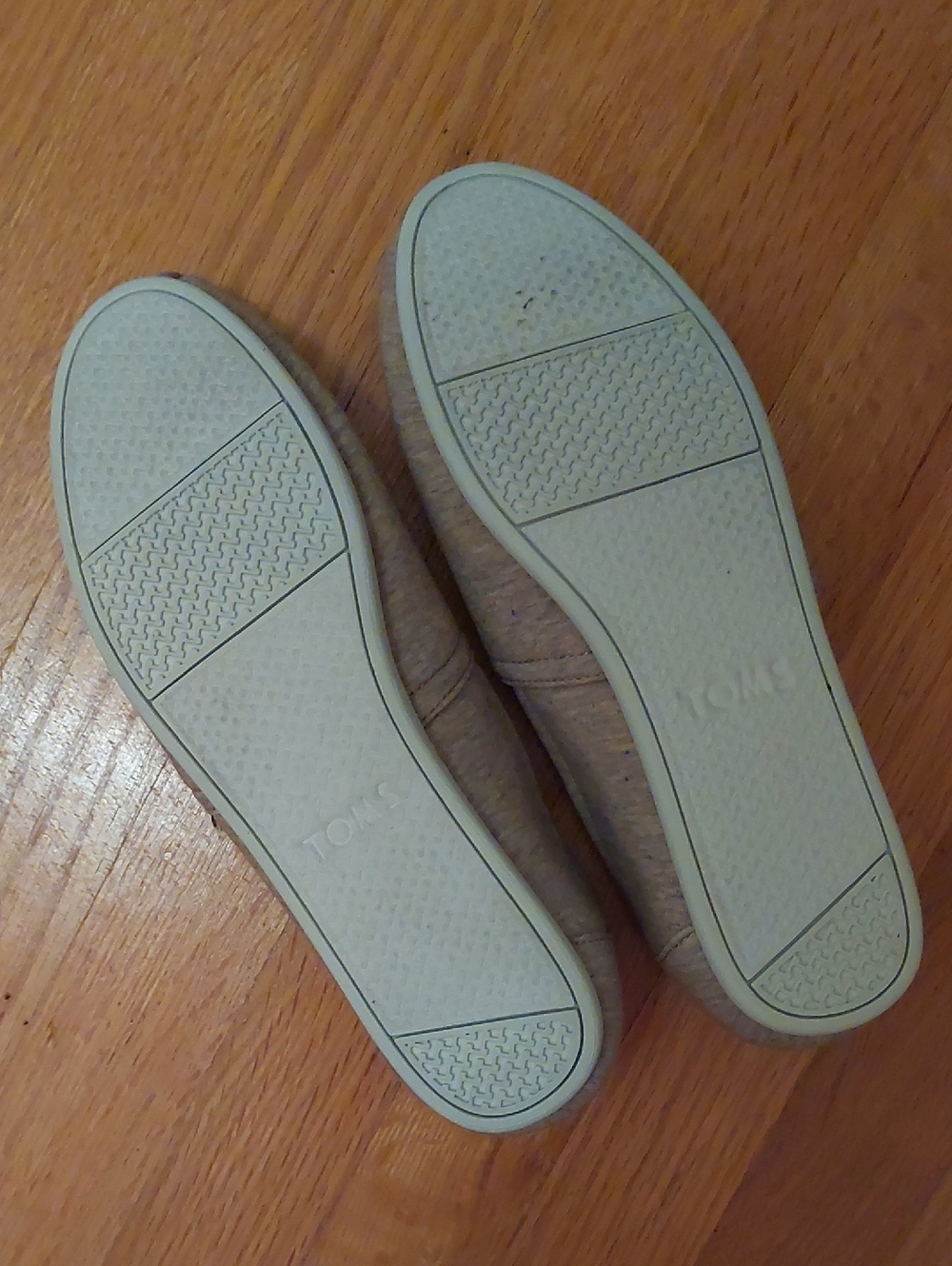 Bundle Born Sandals Toms Fleece Slip-ons Skinnys Shearling Boots 9 - Picture 15 of 16
